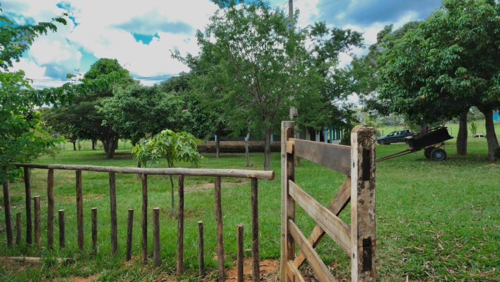 Fazenda Com Piscina E Churrasqueira Br-135 Proximo Curvelo Corinto E Morro Da Garca Exterior foto